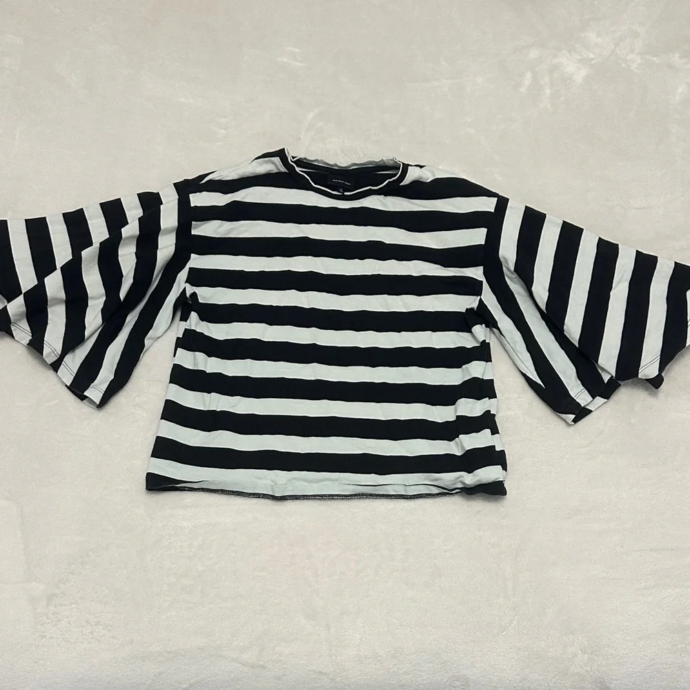 Who What Wear Black and White Striped Top - Picture 1 of 4